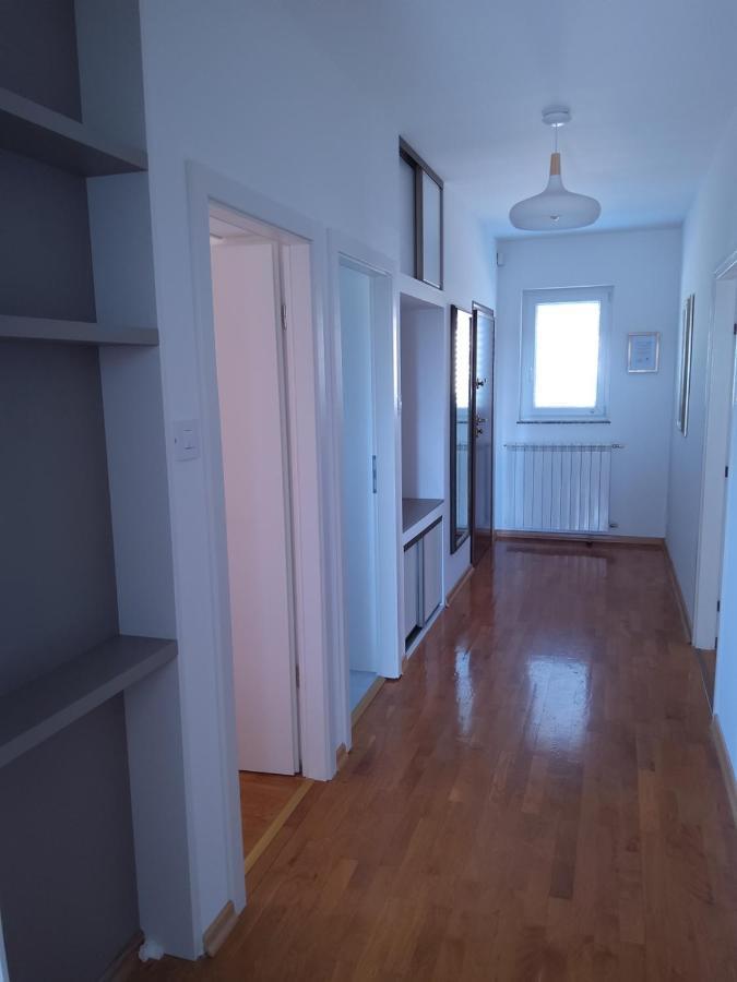 Apartments Rea 茨雷斯 外观 照片